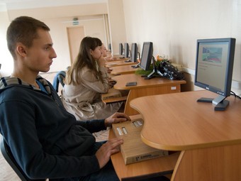 ГИБДД исправила экзаменационные билеты на получение прав
